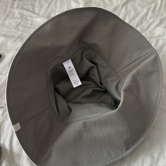 Lululemon Sun Hat - Picture 2 of 3